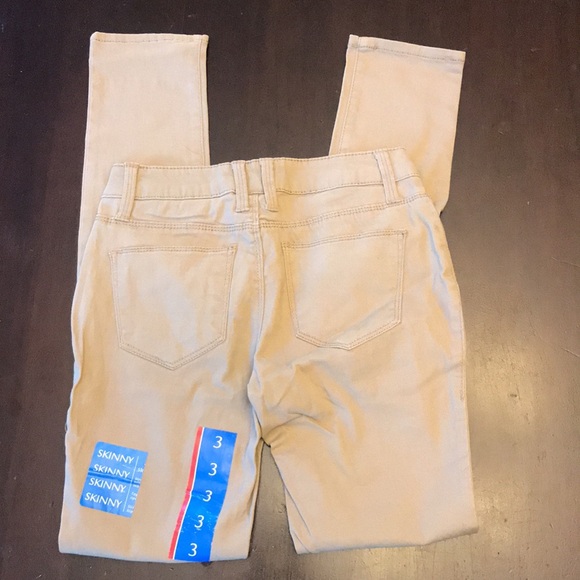 NWT No Boundries tan jeans - Picture 4 of 4